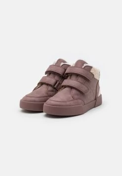 Friboo Sneakers Hoog - Mauve 9 Friboo Sneakers Hoog - Mauve -Friboo-Mode 1a0a7a3954cf40fda9264f0dd47666dd