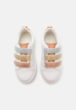 Friboo Sneakers Laag - White -Friboo-Mode 2da0caeb507d4414b4523dc4659b9a0f