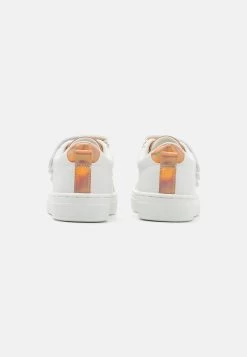 Friboo Sneakers Laag - White -Friboo-Mode 466da5095c754cd1bbc0fd2758a4d3ce