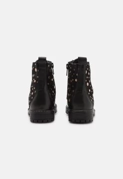 Friboo Leather - Veterboots - Black -Friboo-Mode 560ca8eb262445debe69314efc261b68