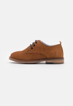 Friboo Leather - Sportieve Veterschoenen - Brown