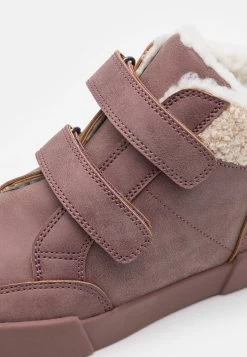 Friboo Sneakers Hoog - Mauve 13 Friboo Sneakers Hoog - Mauve -Friboo-Mode 918ed9a015994fb4ba8e9a4b1afa3996